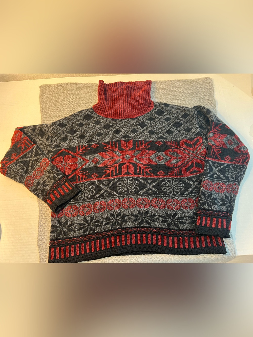 High Sierra Red and Gray Patterned Turtleneck Sweater Large Geometric Southwest